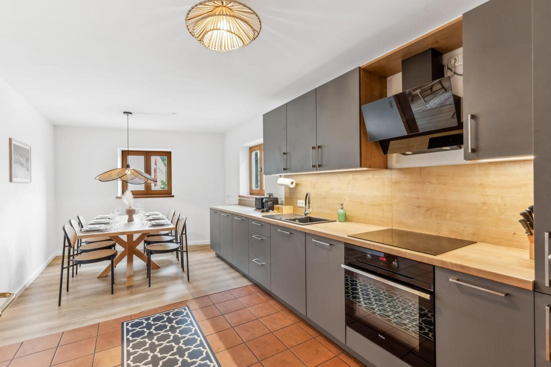 Casa Primavera - Grosse Stadtvilla Im Zentrum Miesbachs Buitenkant foto