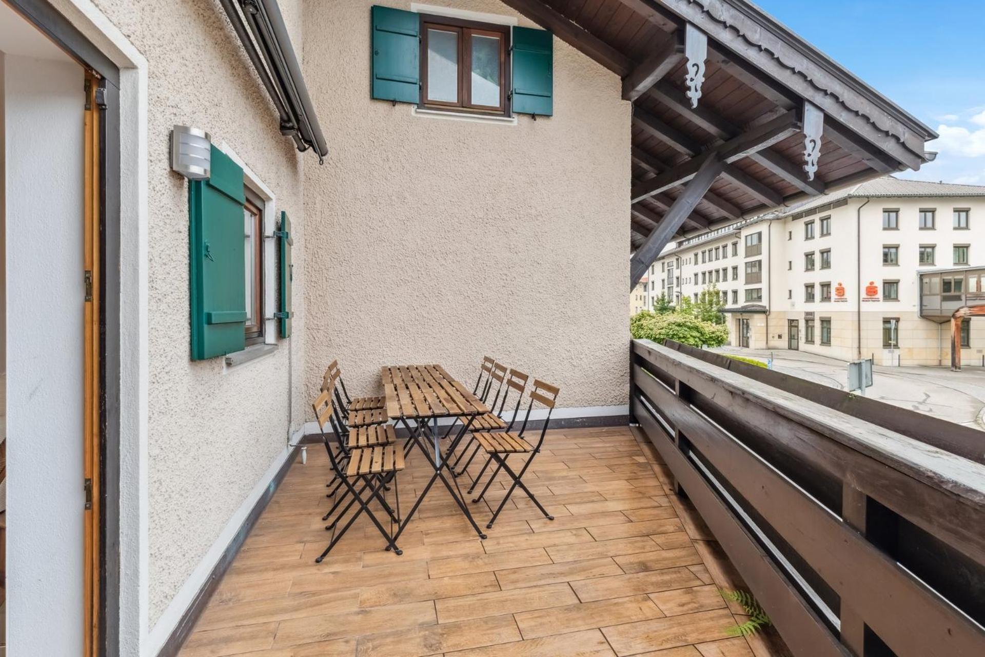 Casa Primavera - Grosse Stadtvilla Im Zentrum Miesbachs Buitenkant foto